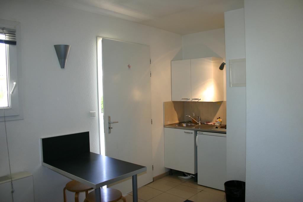 Appart'Hotel Residella Aubagne Gemenos Room photo